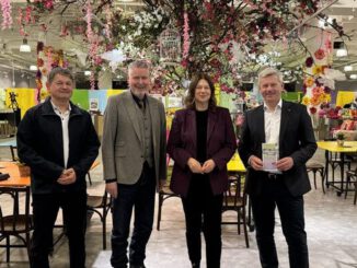 Frühlingsmarkt bringt Leben ins leerstehende SportScheck Haus in Wiesbaden