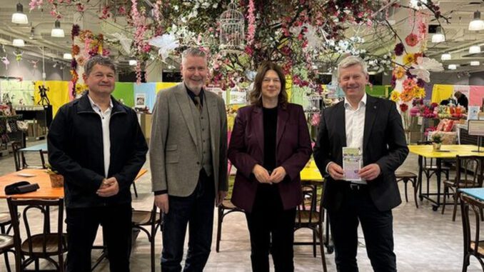 Frühlingsmarkt bringt Leben ins leerstehende SportScheck Haus in Wiesbaden Frühlingsmarkt bringt Leben ins leerstehende SportScheck Haus in Wiesbaden