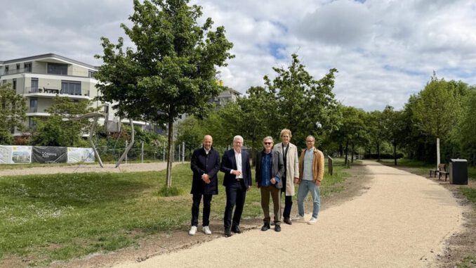 Neuer Fuß und Radweg verbindet Helling Höfe mit Rheinpromenade in Kastel